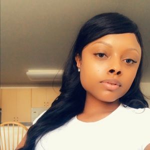 Meet your Posher, Jade